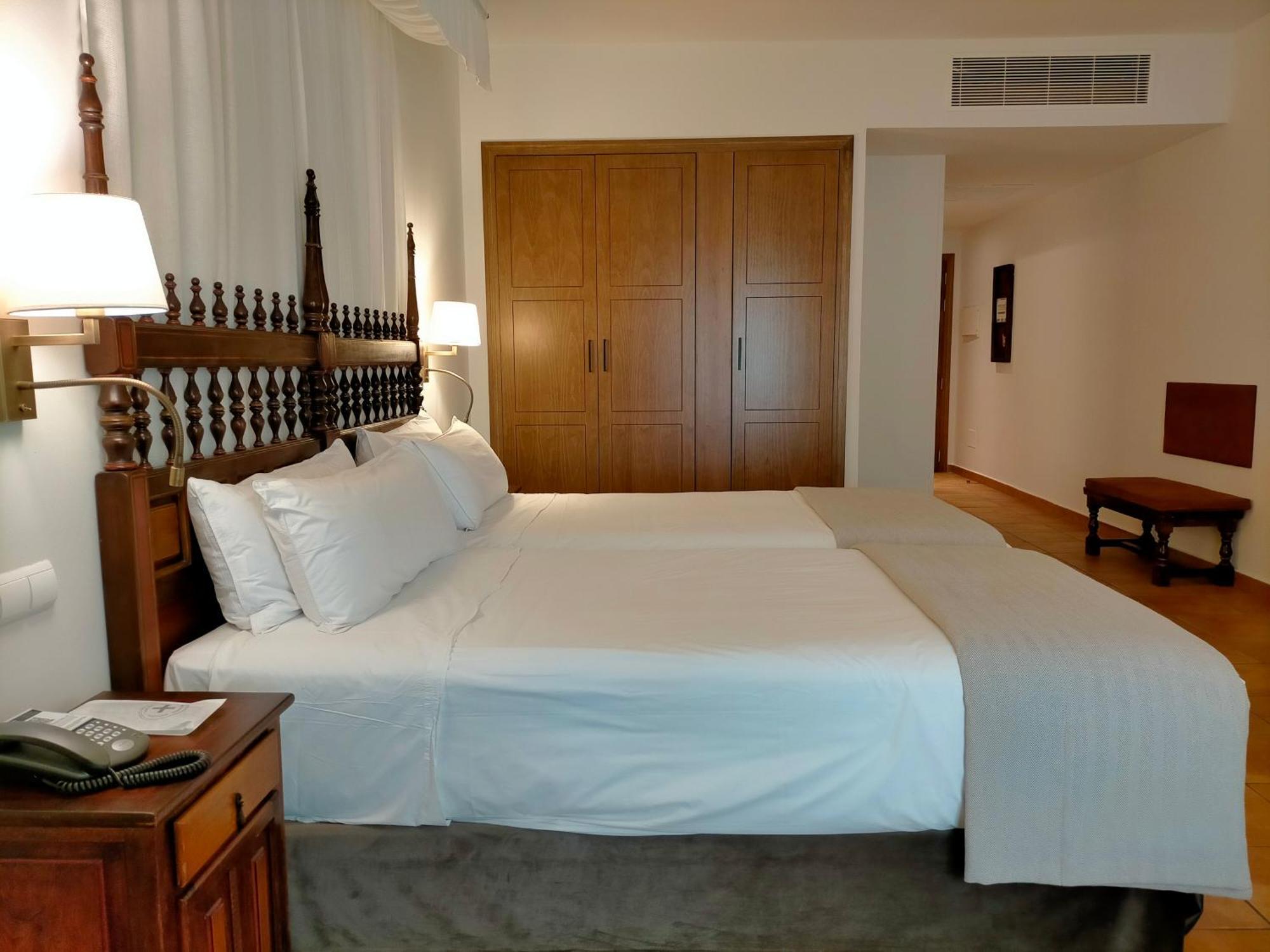 Parador De Benavente Luaran gambar